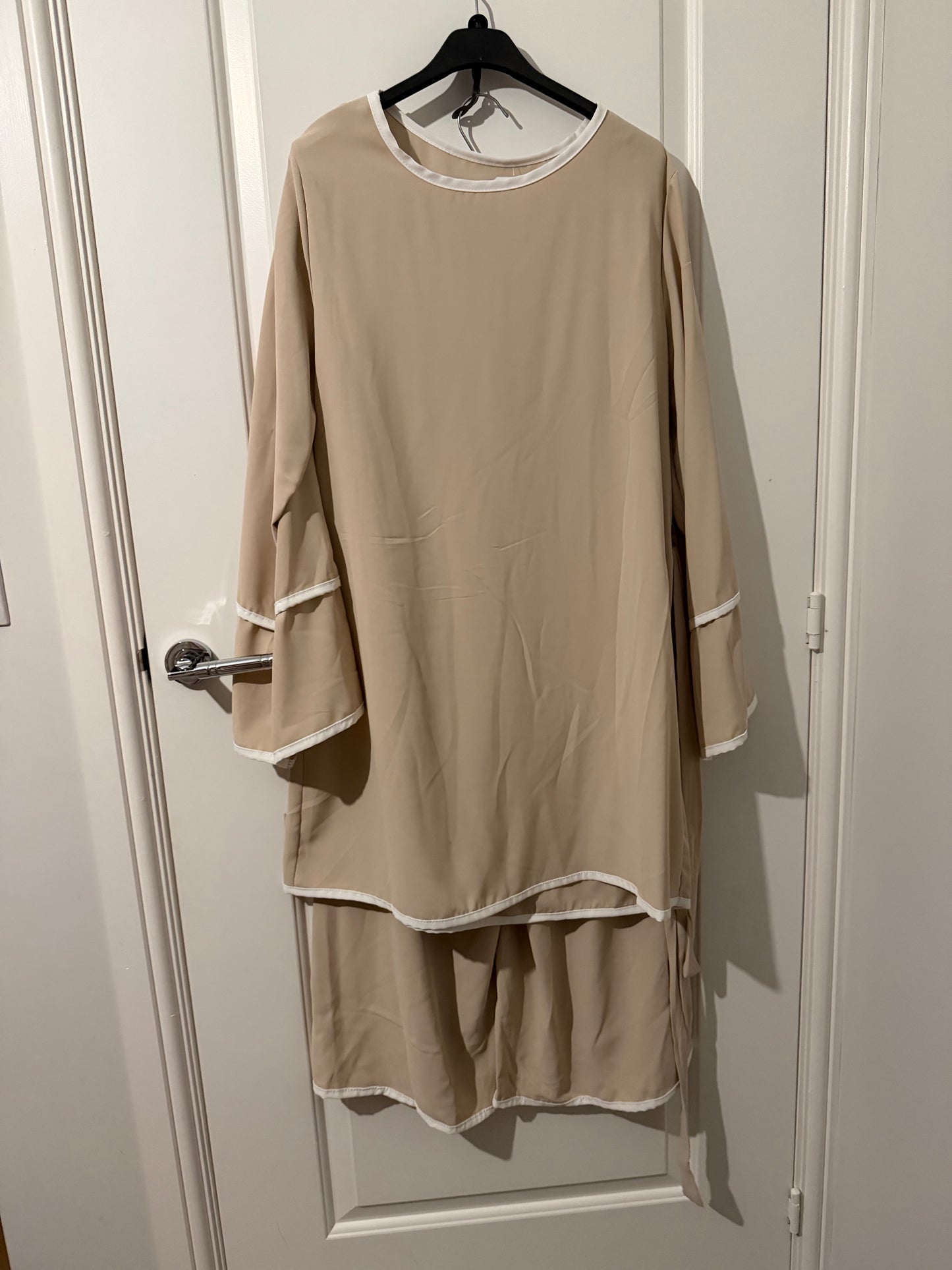 Riyal coord set