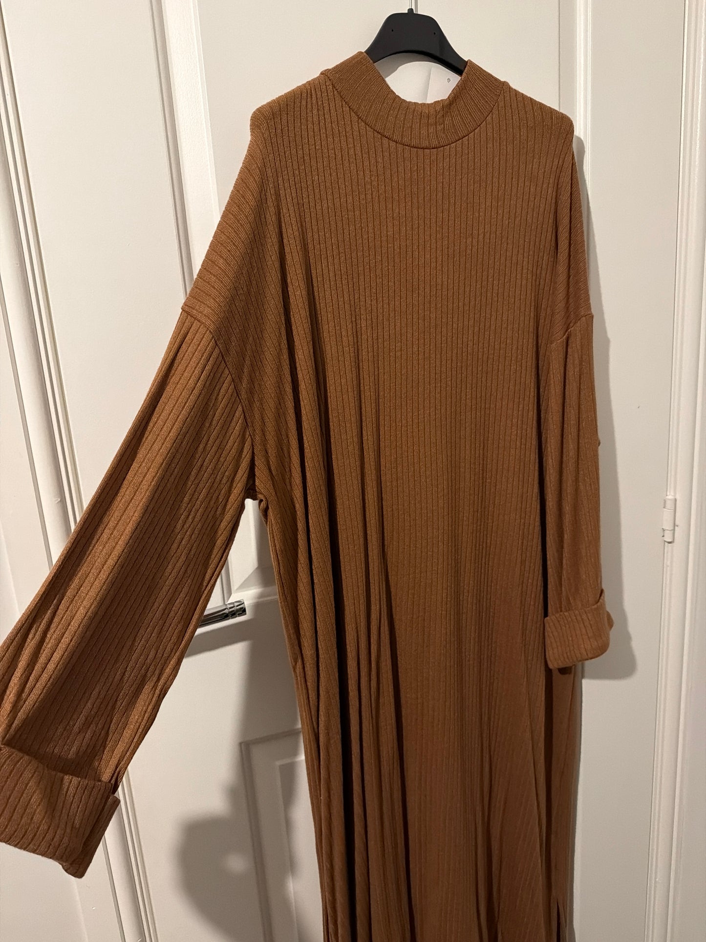 Hera knit dress